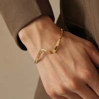 B1009 - Elegant Geometric Bracelet