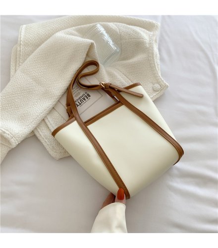 CL1402 - Bucket Beach Tote Bag