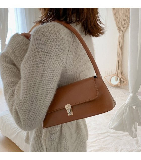 CL1458 - French Underarm Messenger Bag