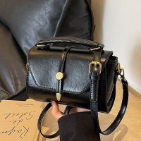 CL1490 - Vintage Retro Fashion Messenger Bag