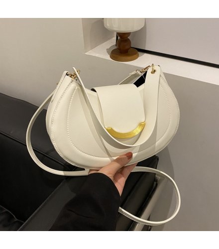 CL1540 - Retro fashion underarm bag CL1540 - Retro fashion underarm bag