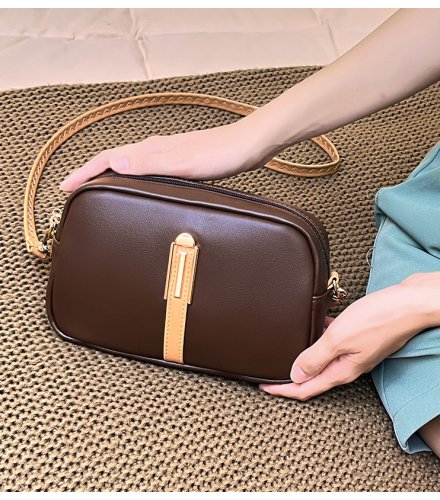 CL1646 - Korean Fashion Messenger Bag