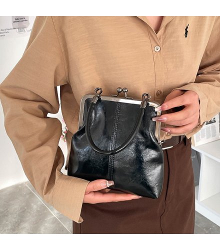 CL1698 - New Retro Soft Leather Shell Bag