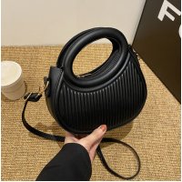 CL1702 - Korean-style crossbody dumpling bag