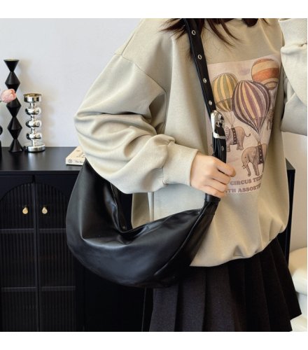 CL1711 - Vintage Commuter Underarm Bag 