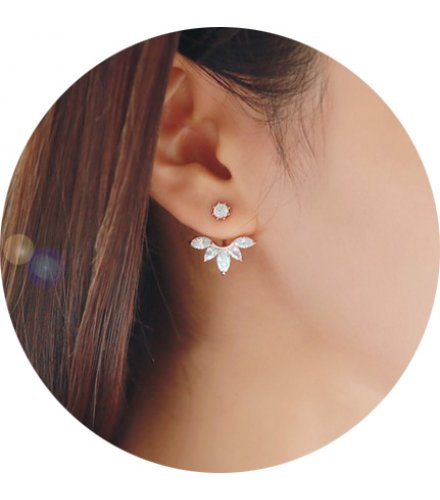 E1279 - Korean crystal daisy Earrings E1279 - Korean crystal daisy Earrings
