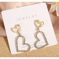 E1480 - Drop Heart Earrings