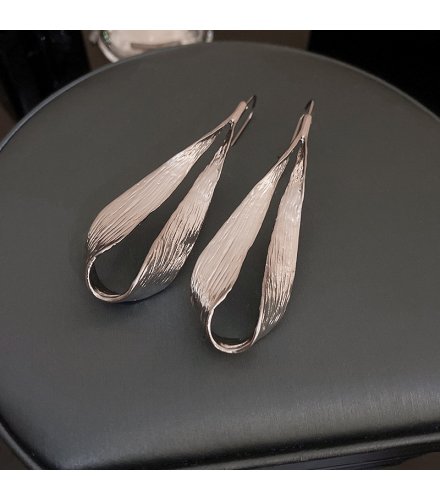 E1632 - Metallic Drops Leaf Ear Hook Earrings