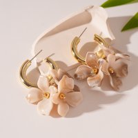 E1633 - Maillard Style Dye Acrylic Flower Petal Earrings