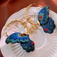 E1644 - Diamond-encrusted Butterfly Earrings
