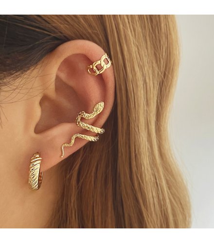 E1660 - Golden Leaf Cut Clip Earrings