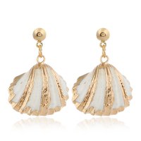 E1665 - Drop Conch Shell Earrings