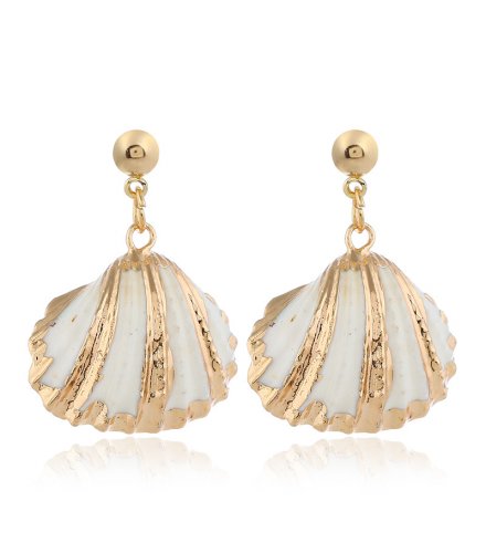 E1665 - Drop Conch Shell Earrings E1665 - Drop Conch Shell Earrings