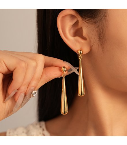 E1700 - Golden Drop Earrings