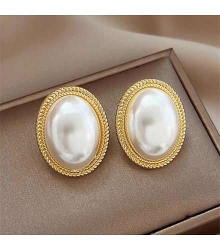 XE166 - Elegant Pearl Droplet Earrings XE166 - Elegant Pearl Droplet Earrings