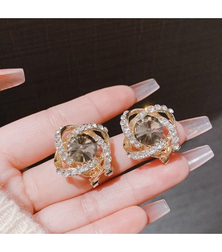 XE179 - Elegant Floral Gemstone Earrings XE179 - Elegant Floral Gemstone Earrings