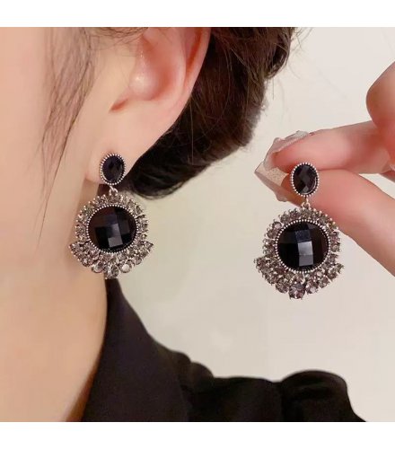 XE226 - Black Gemstone Earrings