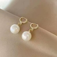 XE238 - Elegant Pearl Drop Earrings