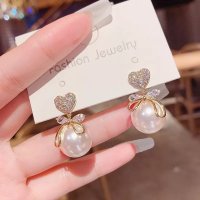 XE242 - Elegant Pearl Heart Drop Earrings