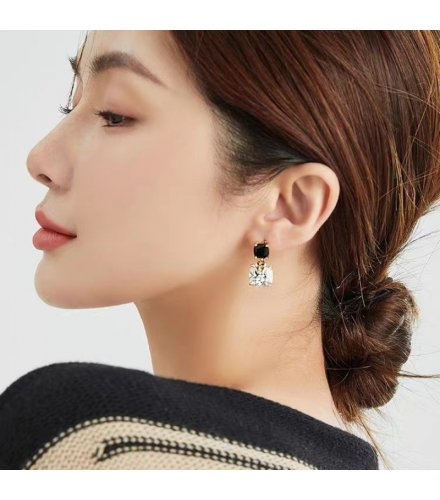 XE264 - Elegant Gemstone Drop Earrings