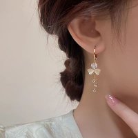 XE305 - Light Luxury Clover Earrings