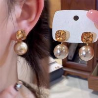 XE339 - Champagne Sugar Cube Crystal Bead Earrings