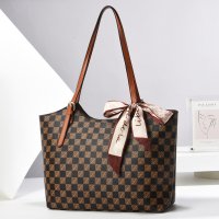 H2000 - Checkerboard Tote Handbag
