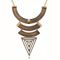 N1042 - Geometric triangular trade clavicle chain 