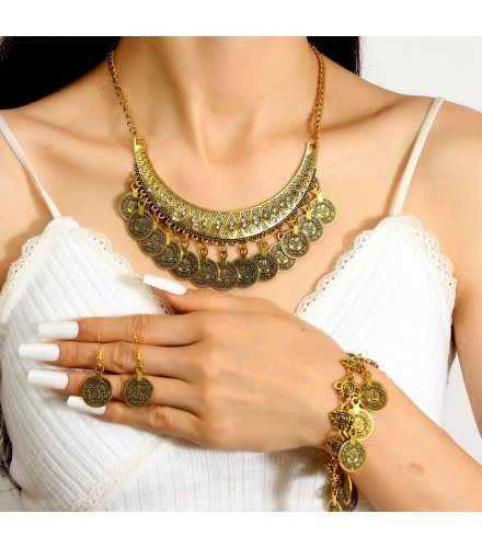 N2715 - American style retro exaggerated moon coin tassel Necklace
