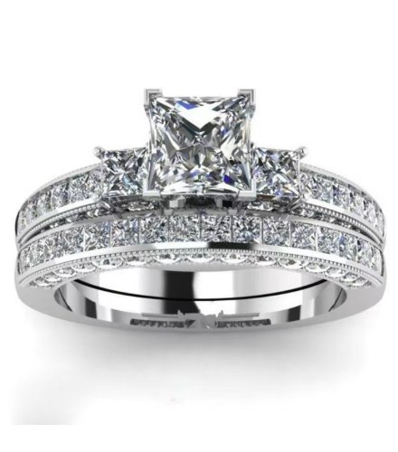 R687 - Silver Gemstone Fashion Ring
