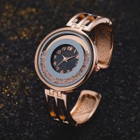 W3902 - Stylish Korean Bracelet Fashion Watch W3902 - Stylish Korean Bracelet Fashion Watch